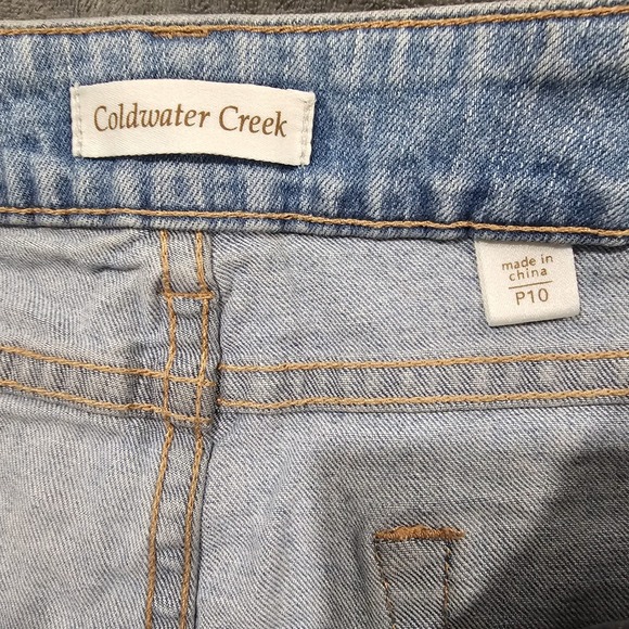 Coldwater Creek Women's P10 Blue Wash Cropped Flare Jeans Distressed Detail - Picture 3 of 7